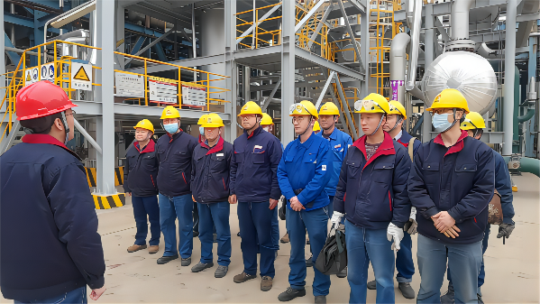 1677208575949057.png 2月22日,計控電儀部劉勇在演練結束后進行現場點評(1).png