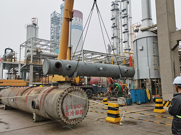 1697616920832491.jpeg 10月17日,新E1804吊裝到位.jpg