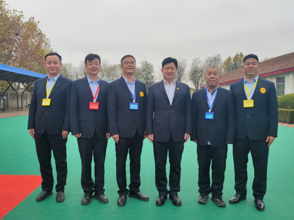 1699949491544953.jpeg 班組長綜合素質提升培訓合影1.jpg