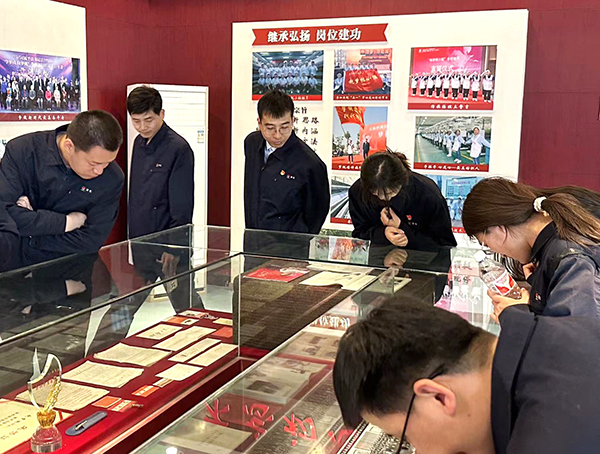 1712730494789319.jpeg 2024年4月9日,在趙夢桃紀念館內參觀學習.jpg