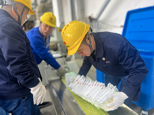 1713946225294918.jpeg 干冰生產2.jpg