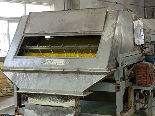 1714778576569944.jpeg 5月2日,搶修完成后,造粒機試運行調試.jpg