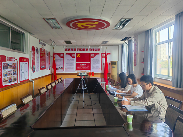 1727128011729401.jpeg 9月11日法律審計部在實業公平會議室開展合同管理檢查.jpg