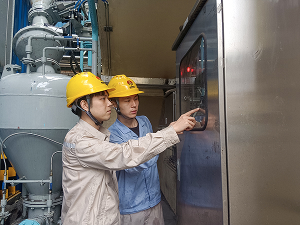 1727660208568114.jpeg 崗位人員現場學習.jpg