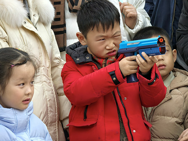 1739341039798231.jpeg 瞄準(zhǔn)射擊  600.jpg